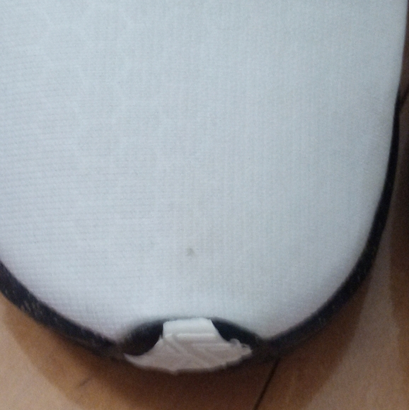 Nike Legend Essential 2 women's cross trainer athletic sneaker size 6 EUC - Picture 3 of 8